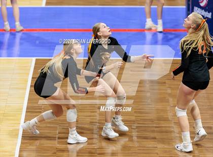 Thumbnail 2 in Wiggins vs. Sedgwick County (CHSAA 2A Round 3) photogallery.
