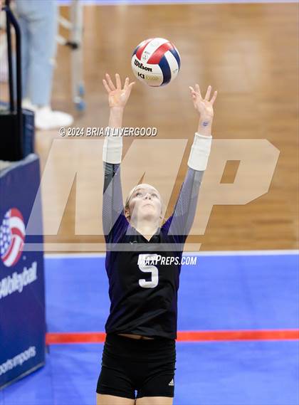 Thumbnail 3 in Wiggins vs. Sedgwick County (CHSAA 2A Round 3) photogallery.