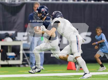 Thumbnail 2 in Clear Lake vs Kingwood (UIL 6A  Area Playoffs) photogallery.