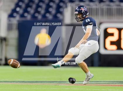 Thumbnail 2 in Clear Lake vs Kingwood (UIL 6A  Area Playoffs) photogallery.