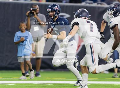 Thumbnail 3 in Clear Lake vs Kingwood (UIL 6A  Area Playoffs) photogallery.
