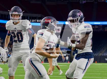 Thumbnail 3 in Clear Lake vs Kingwood (UIL 6A  Area Playoffs) photogallery.
