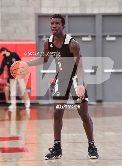 Thumbnail 1 in Servite @ Mater Dei (Nike Extravaganza) photogallery.