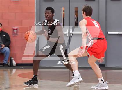 Thumbnail 2 in Servite @ Mater Dei (Nike Extravaganza) photogallery.