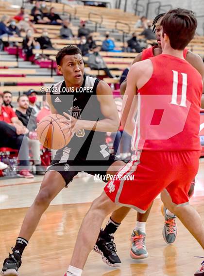 Thumbnail 3 in Servite @ Mater Dei (Nike Extravaganza) photogallery.