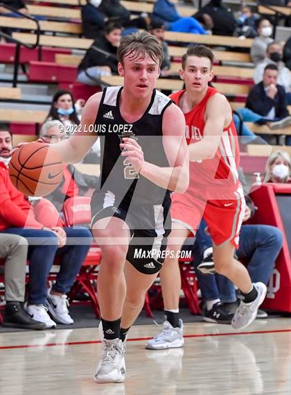 Thumbnail 3 in Servite @ Mater Dei (Nike Extravaganza) photogallery.
