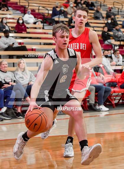 Thumbnail 3 in Servite @ Mater Dei (Nike Extravaganza) photogallery.