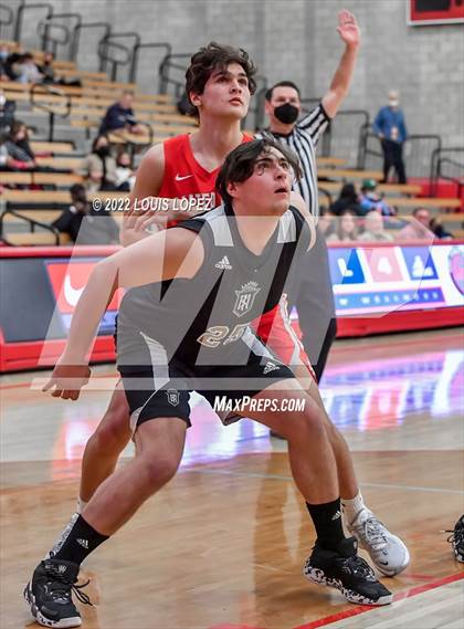 Thumbnail 2 in Servite @ Mater Dei (Nike Extravaganza) photogallery.