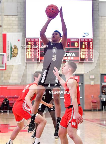 Thumbnail 3 in Servite @ Mater Dei (Nike Extravaganza) photogallery.