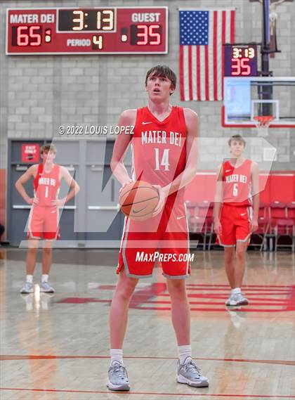 Thumbnail 2 in Servite @ Mater Dei (Nike Extravaganza) photogallery.