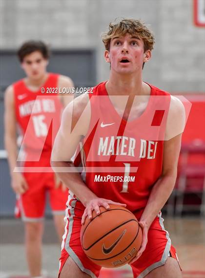 Thumbnail 1 in Servite @ Mater Dei (Nike Extravaganza) photogallery.