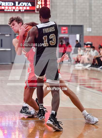 Thumbnail 3 in Servite @ Mater Dei (Nike Extravaganza) photogallery.