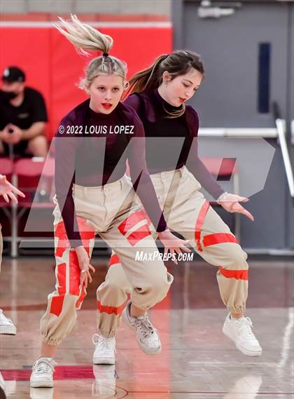 Thumbnail 1 in Servite @ Mater Dei (Nike Extravaganza) photogallery.