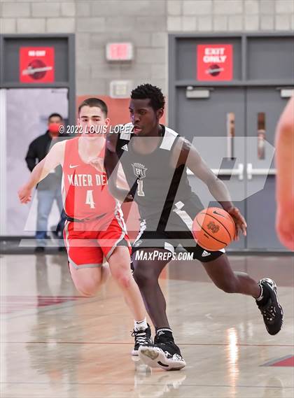 Thumbnail 3 in Servite @ Mater Dei (Nike Extravaganza) photogallery.