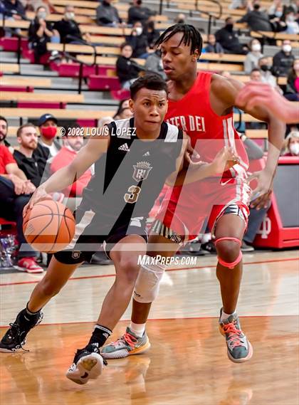 Thumbnail 3 in Servite @ Mater Dei (Nike Extravaganza) photogallery.