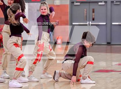 Thumbnail 3 in Servite @ Mater Dei (Nike Extravaganza) photogallery.