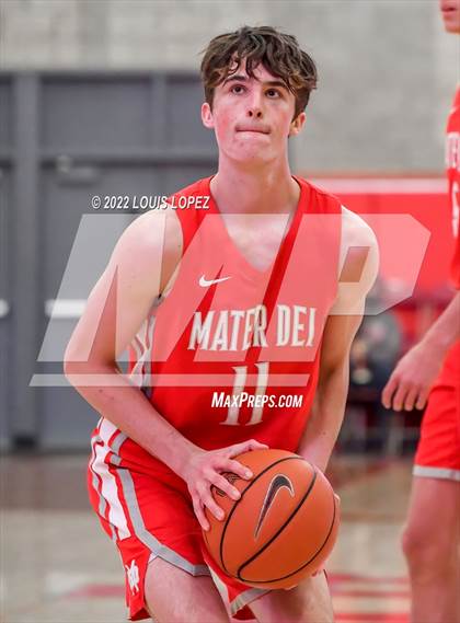 Thumbnail 2 in Servite @ Mater Dei (Nike Extravaganza) photogallery.