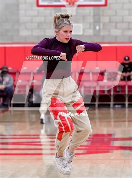 Thumbnail 1 in Servite @ Mater Dei (Nike Extravaganza) photogallery.