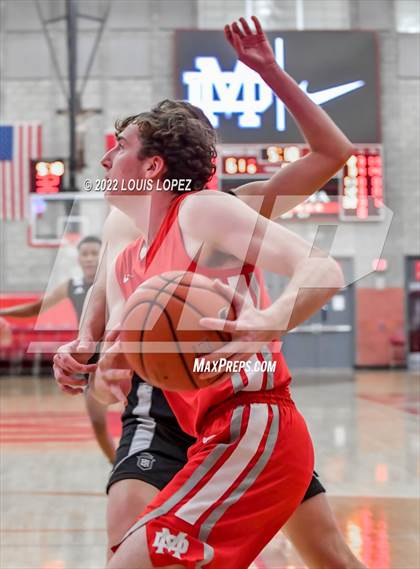 Thumbnail 2 in Servite @ Mater Dei (Nike Extravaganza) photogallery.