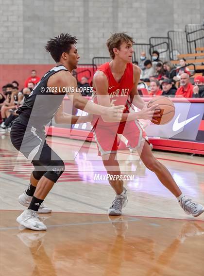 Thumbnail 2 in Servite @ Mater Dei (Nike Extravaganza) photogallery.