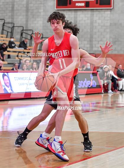 Thumbnail 3 in Servite @ Mater Dei (Nike Extravaganza) photogallery.