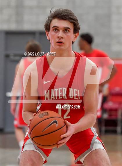Thumbnail 1 in Servite @ Mater Dei (Nike Extravaganza) photogallery.