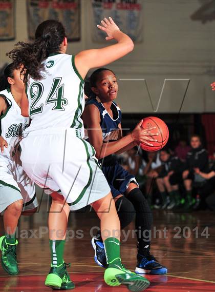 Thumbnail 1 in Murrieta Mesa vs. Summit (Lady Bears Holiday Classic) photogallery.