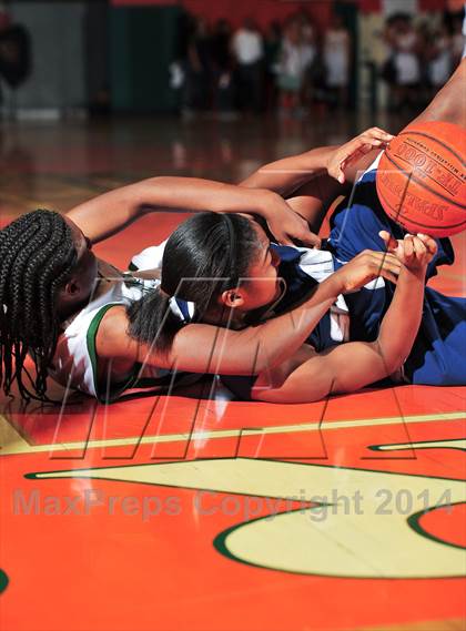Thumbnail 1 in Murrieta Mesa vs. Summit (Lady Bears Holiday Classic) photogallery.