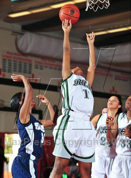 Thumbnail 3 in Murrieta Mesa vs. Summit (Lady Bears Holiday Classic) photogallery.