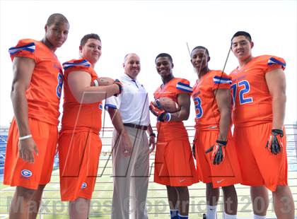 Thumbnail 2 in Bishop Gorman (Preseason Top 25 Photo Shoot) photogallery.