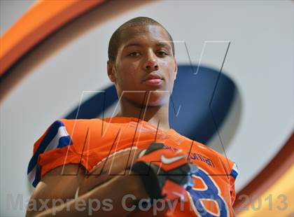 Thumbnail 1 in Bishop Gorman (Preseason Top 25 Photo Shoot) photogallery.