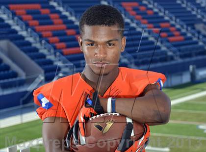 Thumbnail 1 in Bishop Gorman (Preseason Top 25 Photo Shoot) photogallery.