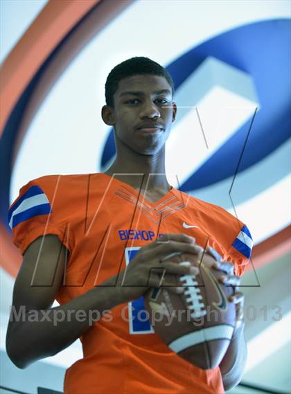 Thumbnail 2 in Bishop Gorman (Preseason Top 25 Photo Shoot) photogallery.