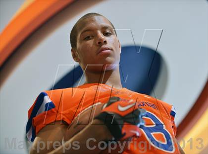 Thumbnail 3 in Bishop Gorman (Preseason Top 25 Photo Shoot) photogallery.