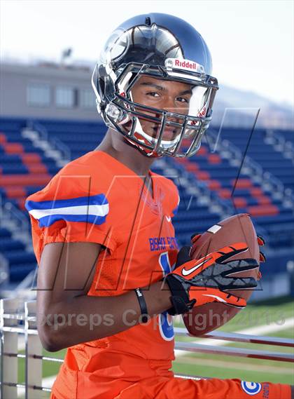 Thumbnail 3 in Bishop Gorman (Preseason Top 25 Photo Shoot) photogallery.