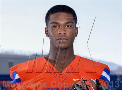 Thumbnail 1 in Bishop Gorman (Preseason Top 25 Photo Shoot) photogallery.