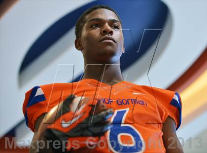 Thumbnail 2 in Bishop Gorman (Preseason Top 25 Photo Shoot) photogallery.