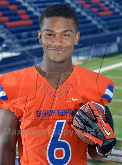 Thumbnail 3 in Bishop Gorman (Preseason Top 25 Photo Shoot) photogallery.