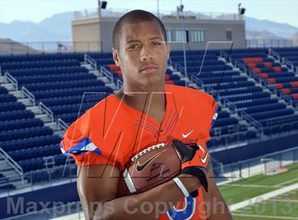 Thumbnail 2 in Bishop Gorman (Preseason Top 25 Photo Shoot) photogallery.