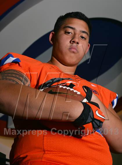 Thumbnail 3 in Bishop Gorman (Preseason Top 25 Photo Shoot) photogallery.