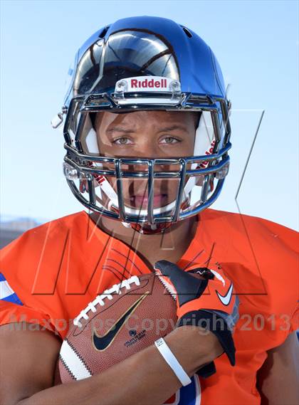 Thumbnail 2 in Bishop Gorman (Preseason Top 25 Photo Shoot) photogallery.