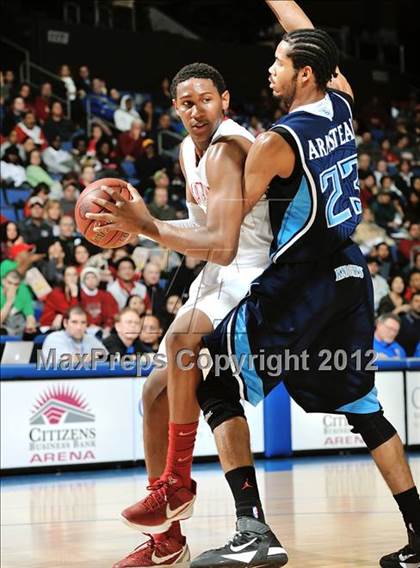 Thumbnail 1 in Mater Dei vs. Bullard (CIF D1 SoCal Regional Final) photogallery.
