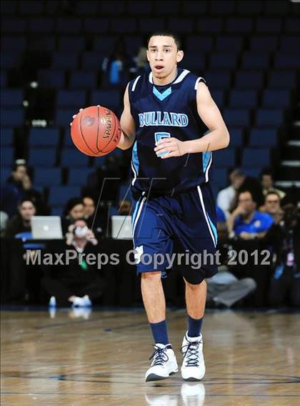 Thumbnail 1 in Mater Dei vs. Bullard (CIF D1 SoCal Regional Final) photogallery.