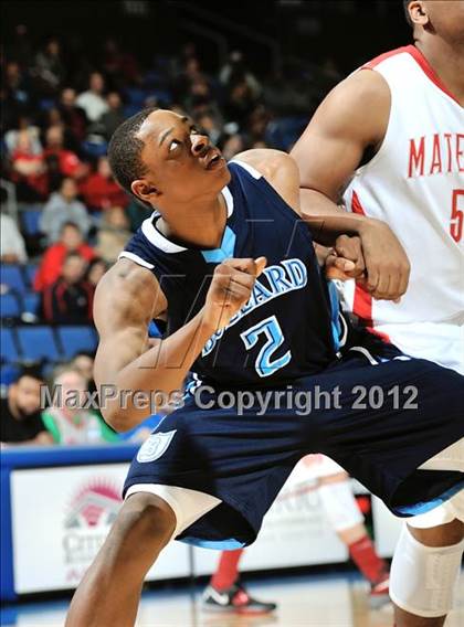 Thumbnail 1 in Mater Dei vs. Bullard (CIF D1 SoCal Regional Final) photogallery.