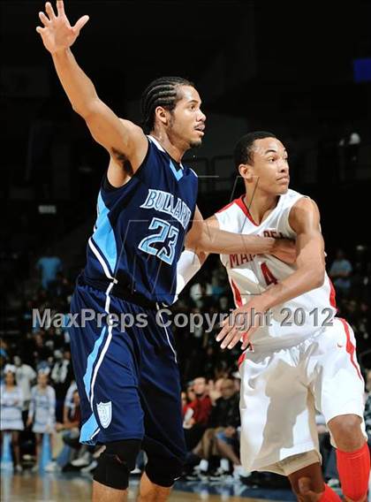 Thumbnail 2 in Mater Dei vs. Bullard (CIF D1 SoCal Regional Final) photogallery.