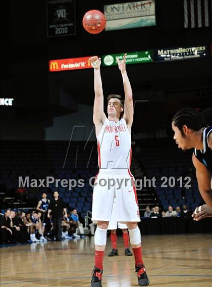Thumbnail 3 in Mater Dei vs. Bullard (CIF D1 SoCal Regional Final) photogallery.