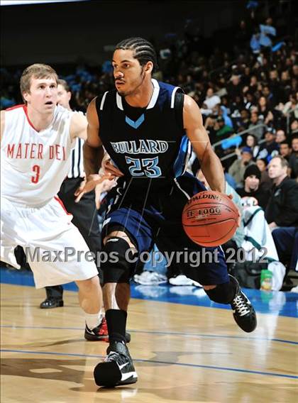 Thumbnail 1 in Mater Dei vs. Bullard (CIF D1 SoCal Regional Final) photogallery.