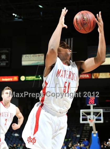 Thumbnail 1 in Mater Dei vs. Bullard (CIF D1 SoCal Regional Final) photogallery.