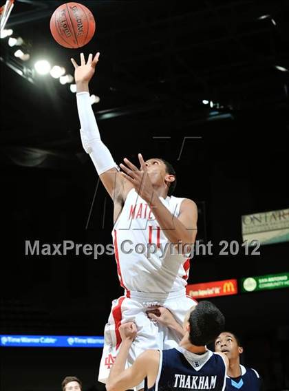 Thumbnail 3 in Mater Dei vs. Bullard (CIF D1 SoCal Regional Final) photogallery.