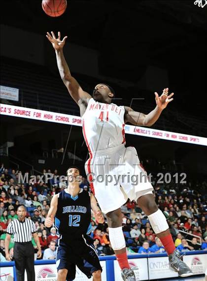Thumbnail 3 in Mater Dei vs. Bullard (CIF D1 SoCal Regional Final) photogallery.